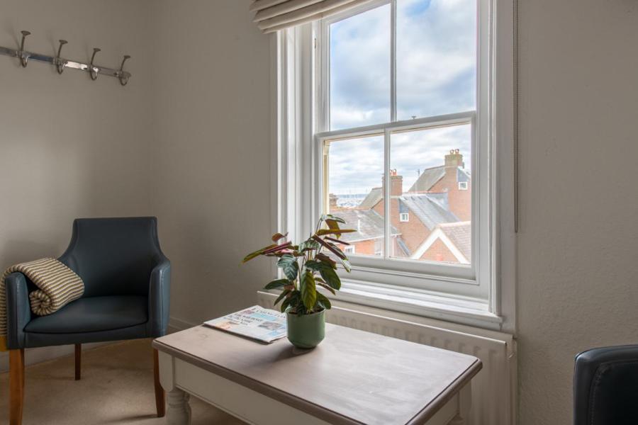 Bosuns Chair Lymington Exterior photo