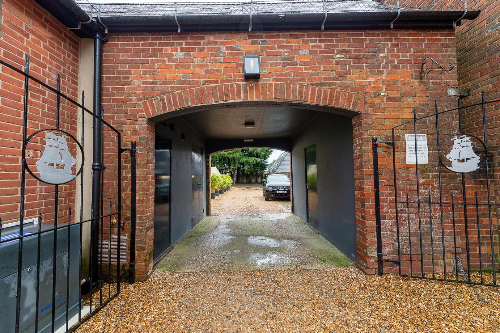 Bosuns Chair Lymington Exterior photo